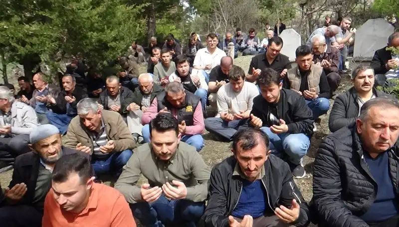 Köyün Sevgilisi: Uzun Yıllar Sonra Veda Zamanı Geldi!