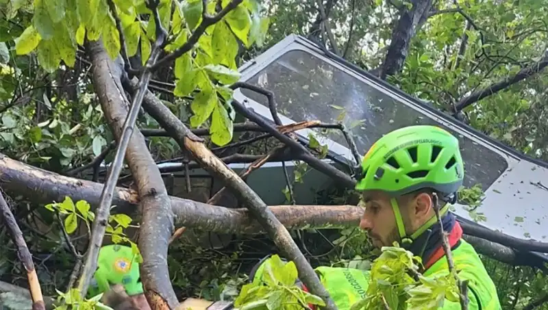 İtalya’da Teleferik Faciası: Halat Kopunca 4 Kişi Hayatını Kaybetti