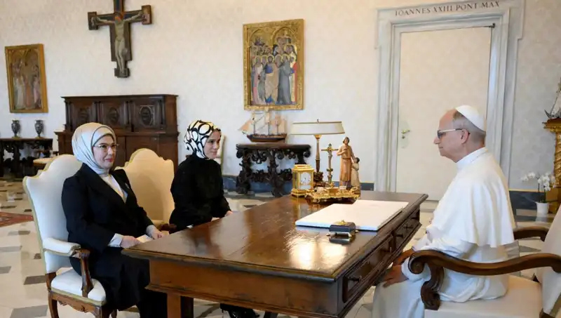 Emine Erdoğan ile Papa Leo'nun Görüşmesi: Gazze Krizi Üzerine Önemli Değerlendirmeler