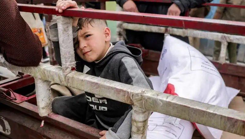Gazze'de Un Kıtlığı: Fırınlar Kapanıyor, Halk Ekmeksiz Kalıyor