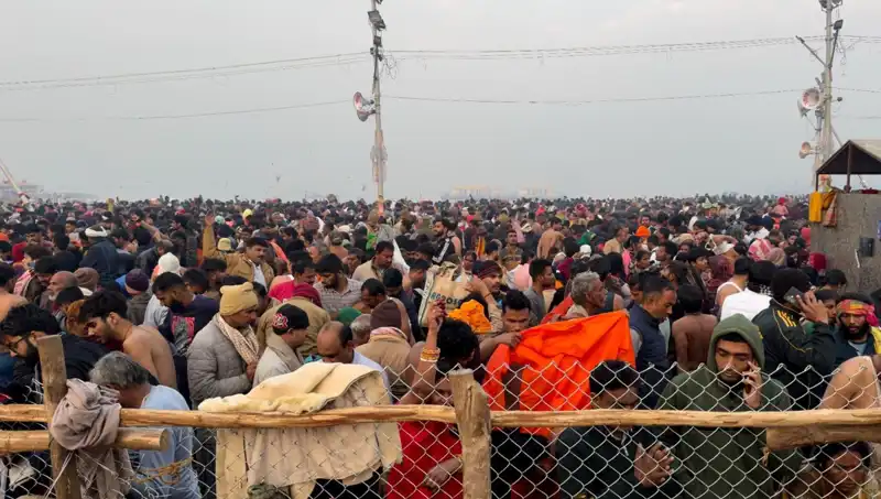 Hindistan'da Dini Festivalde İzdiham: Altı Kayıp ve Çok Sayıda Yaralı
