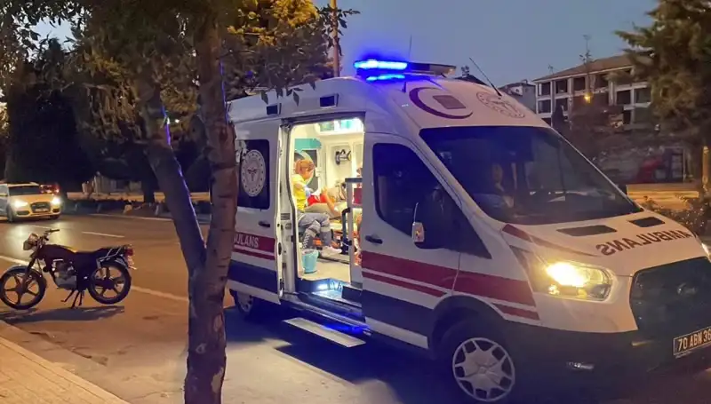İstanbul'da Korkunç Kaza: Otomobil Motosikleti 70 Metre Sürükledi!