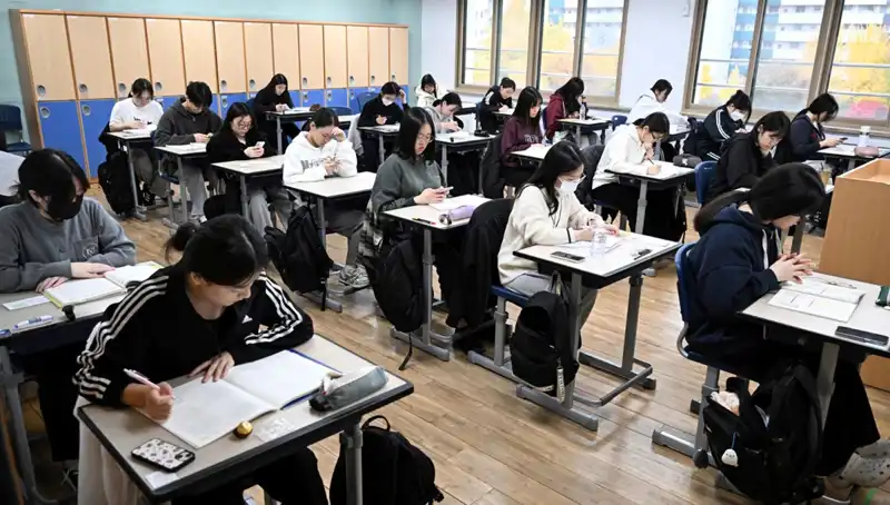 Sınav Kağıtlarını Çalmak İsteyen Öğretmen ve Velinin Şok Edici Planı