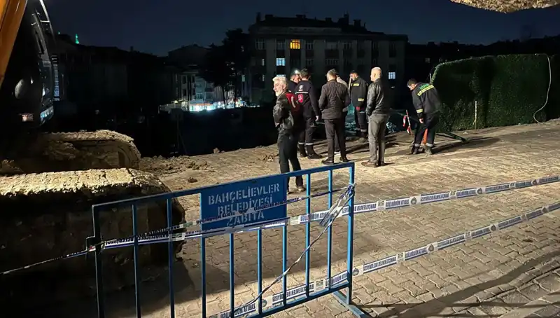 İstanbul’da İnşaat Çalışmalarında Yol Çökmesi: Şok Edici Görüntüler