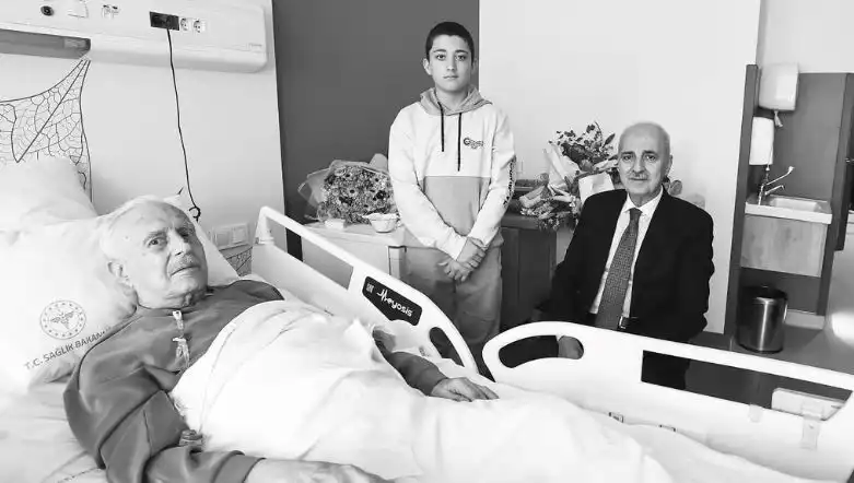 AK Parti Kurucusu Burhan Abiş Hayatını Kaybetti: İşte Hayatı ve Mirası