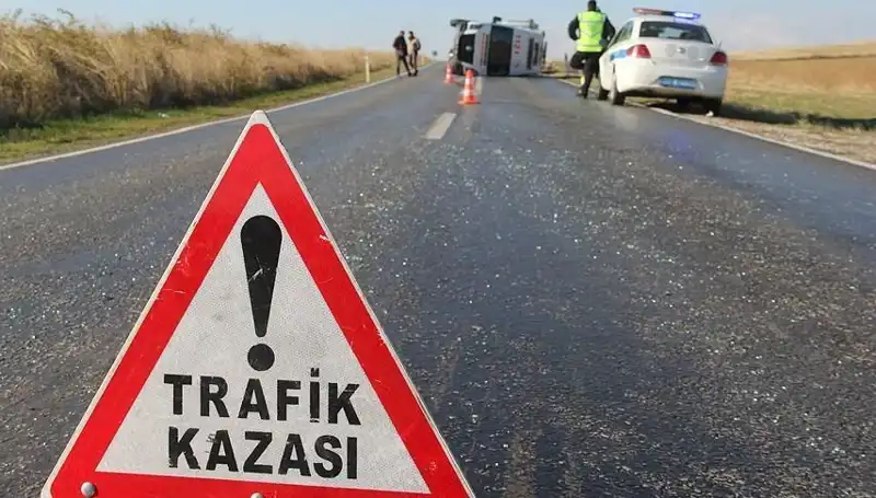 Niğde'de Zincirleme Kaza: 16 Yaralı, Trafik Durma Noktasına Geldi