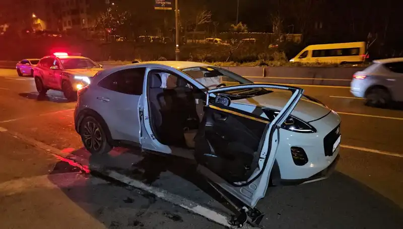 Bayrampaşa'da Zincirleme Kaza: Feci Olayda İki Can Gitti, Dört Kişi Yaralı