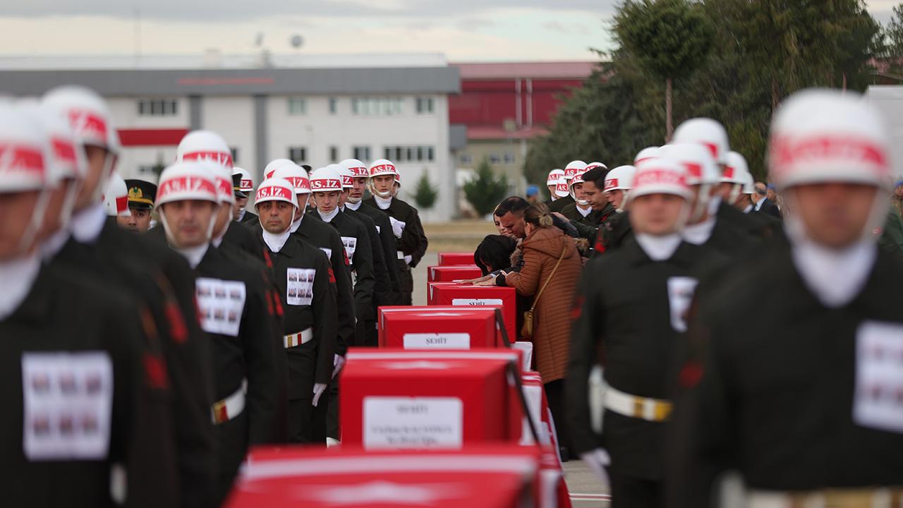 Isparta'da Şehit Askerler İçin Tören Düzenlendi