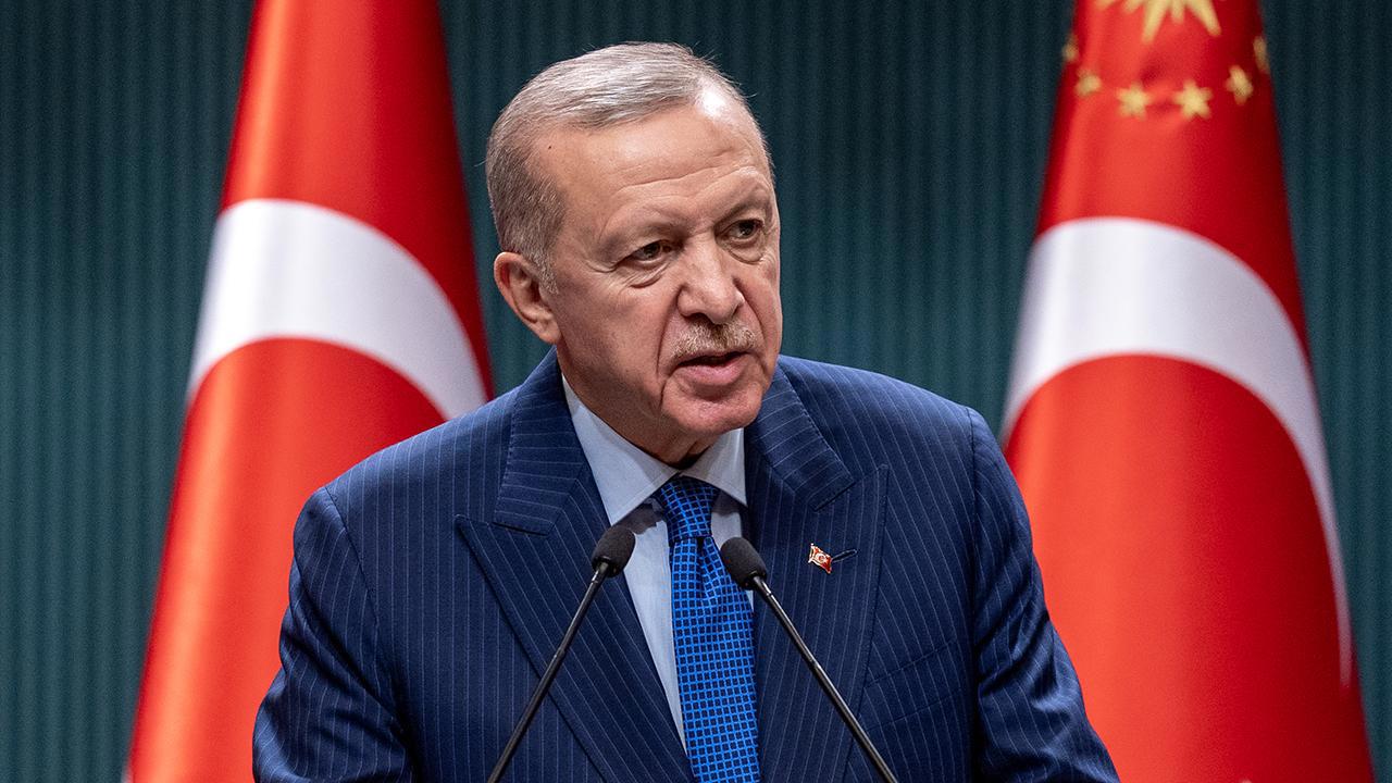 Erdoğan: Türkiye, çağı liderlik ederek hedefine emin adımlarla ilerliyor