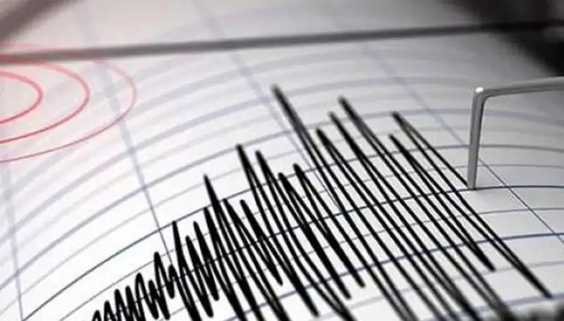 Sındırgı'da 4,3 Büyüklüğünde Şiddetli Deprem: Neler Yaşandı?
