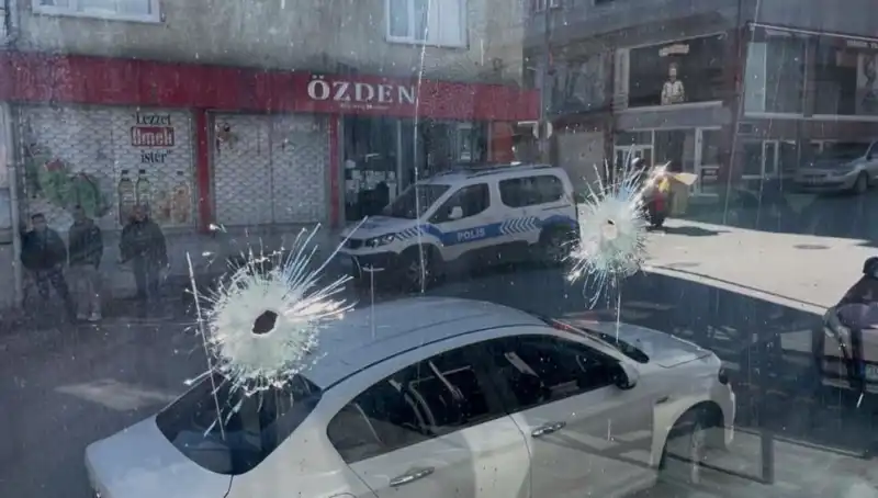 Bursa'da Kıraathaneye Silahlı Saldırı: Olayın Perde Arkasındaki Gerçekler