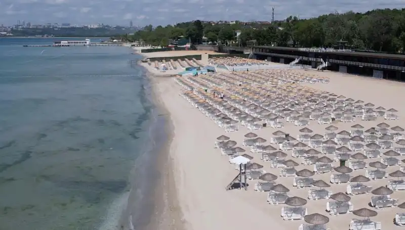 İstanbul Plajlarında 2025 Ücretleri: Sarıyer, Florya ve Adalar'da Neler Olacak?