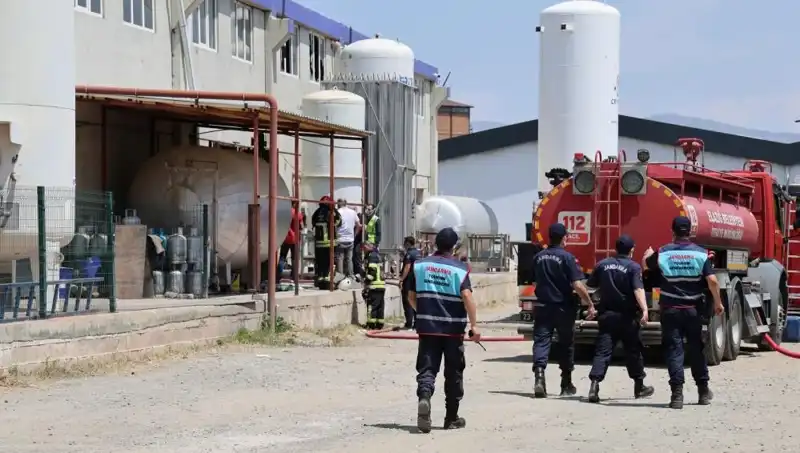 Elazığ'da Gaz Dolum Tesisinde Şok Edici Patlama: Can ve Mal Kaybı Var mı?
