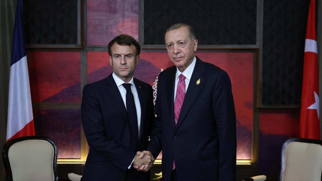 Cumhurbaşkanı Erdoğan, Macron ile Görüştü