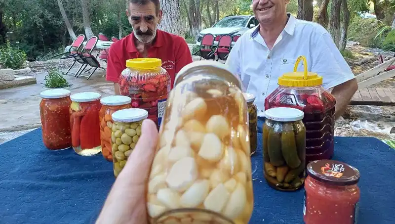 Araban Sarımsağı ile Hazırlanan Turşularla Şifa Dolu Bir Lezzet Deneyimi