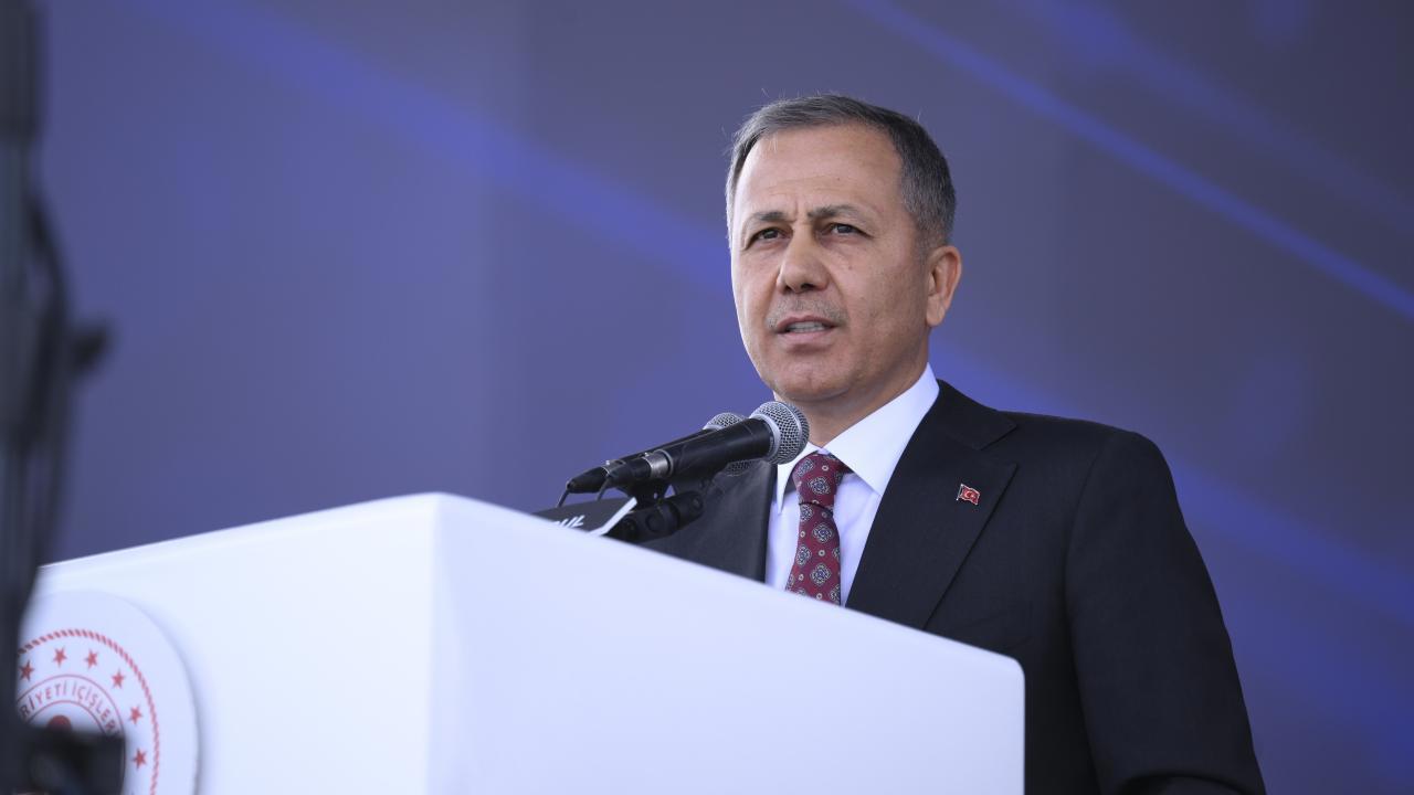 Bakan Yerlikaya, Geri Dönüşler İçin Suriyeli STK'larla Görüşecek