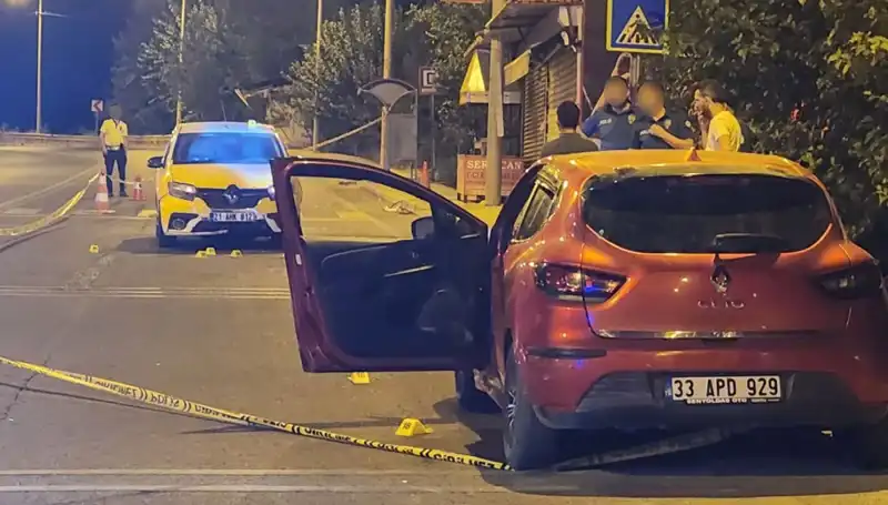 Otomobil Çatışması: İki Kişi Hayatını Kaybetti, Beş Yaralı