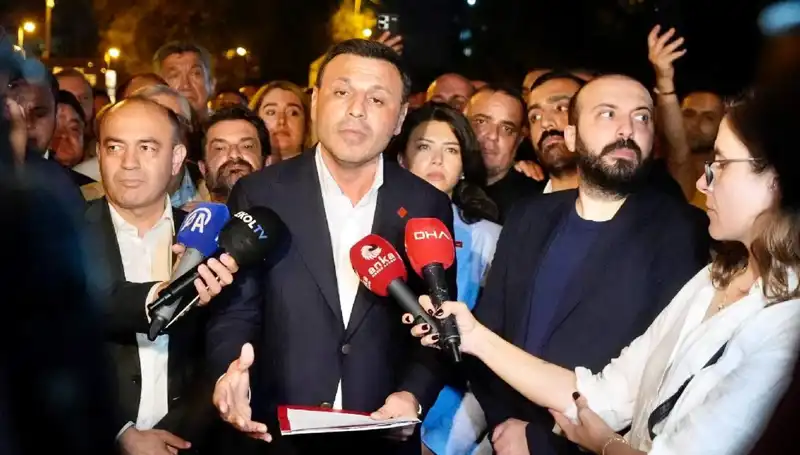 CHP İstanbul İl Başkanı Özgür Çelik İfadesini Verdi: Siyasi Gündem Neden Değişiyor?