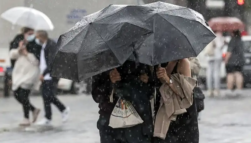 İstanbullular Dikkat! Kış Soğuğu ve Sağanak Yağış Geri Dönüyor