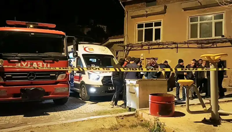 Yaşlı Adamın Yanmış Cansız Bedeni: Gizemli Ölüm Sırrı Ne Olacak?