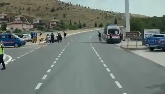 Elazığ'da Feci Trafik Kazası: İki Otomobil Çarpıştı, Yaralılar Hastanede
