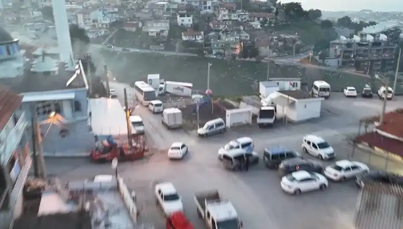 İzmir'de Dev Operasyon: 99 Gözaltı, 133 Kişi İfadesi Alındı!