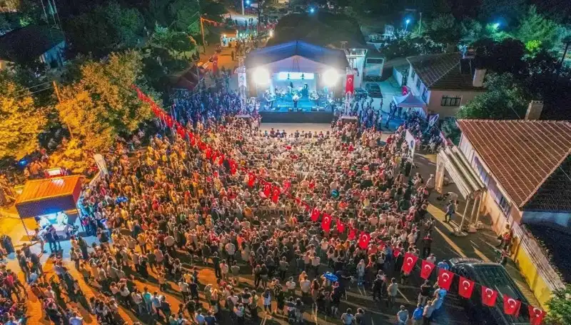 Leylek Şenliği: Doğanın Dansını Keşfedin, Tarihleri ve Detaylarıyla!