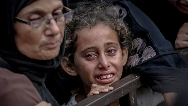 Gazze'de Açlık Savaşı: İsrail Askerinin İddialı Eylemi Şok Yarattı