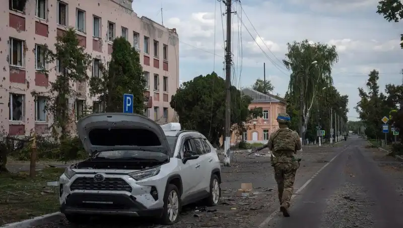 Ukrayna'nın Tek Kozu: Rus Güçleri Kursk'u Ele Geçiriyor, Ne Olacak?