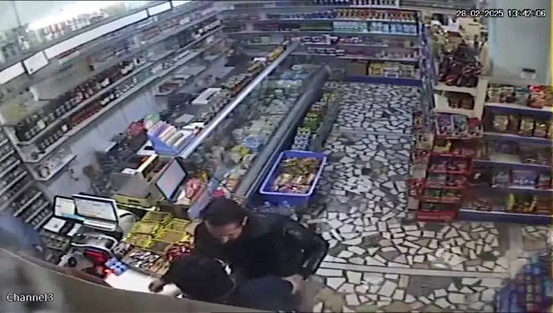 Cezaevi Firarisi Markette Kanlı Bir İhtilal Yaratıyor!