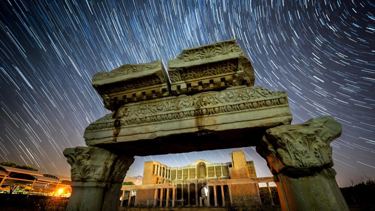 Meteor Yağmuru Bu Gece Gökyüzünü Aydınlatıyor
