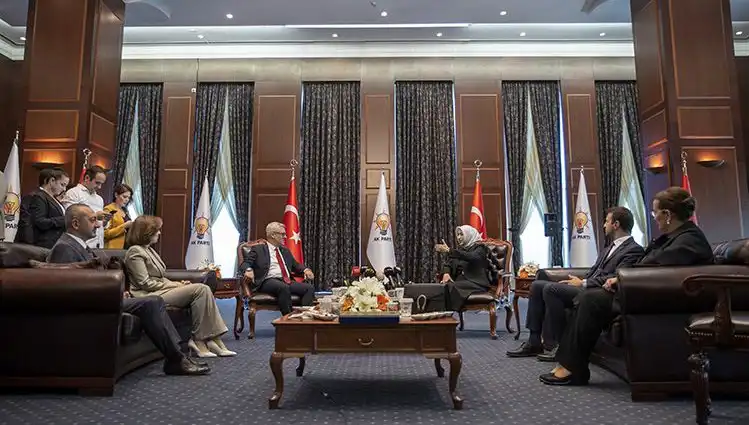 AK Parti’nin Bayramlaşma Programı Açıklandı: CHP’nin Neden Yer Almadığı Merak Ediliyor