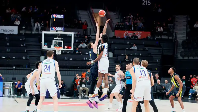 Euroleague Play-off Heyecanı Başlıyor: Hangi Takımlar İleri Geçebilecek?