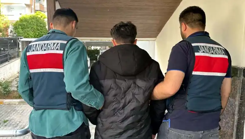 Türkiye'de 4 İlde Büyük Dolandırıcılık Operasyonu: 35 Kişi Tutuklandı