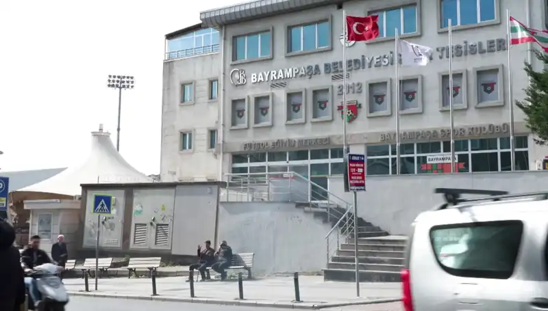 Arda Turan Spor Kompleksi Otoparkı Su Baskınıyla Kapatıldı