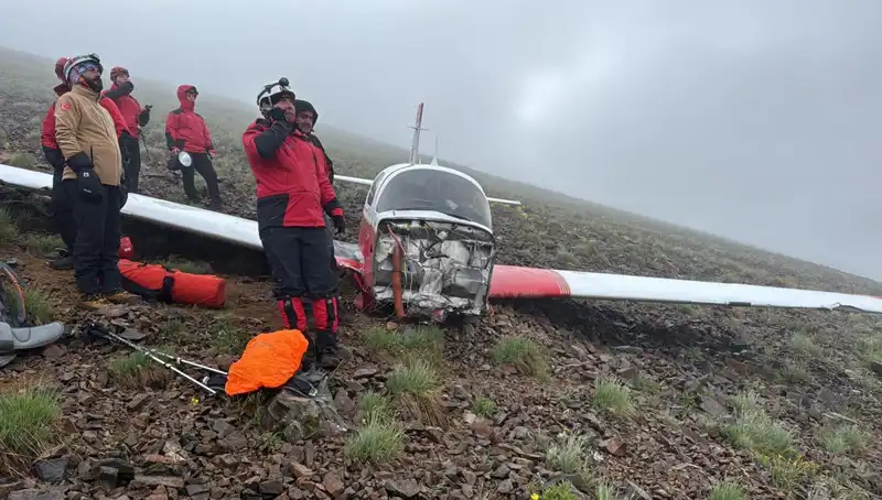 Türk Pilotu Kaybetti, Kadın Yolcu Hayatını Kurtardı: Uçak Kazasının Ayrıntıları