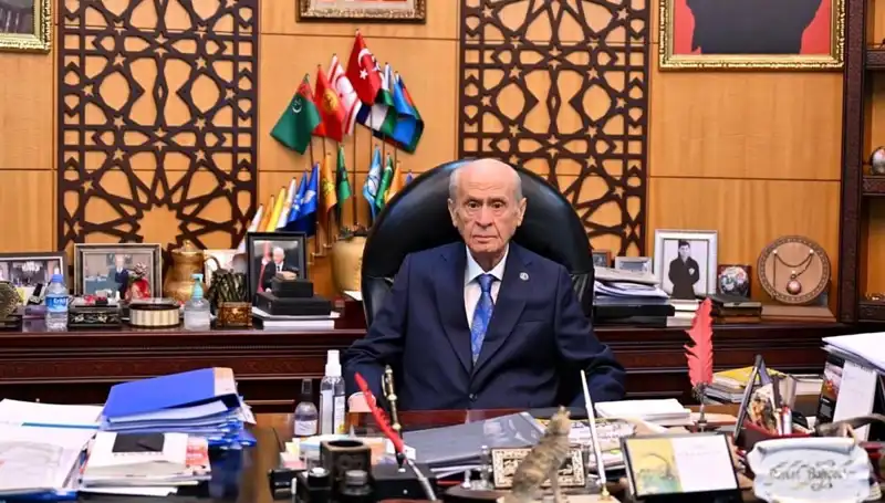 Devlet Bahçeli'den Erken Seçim Açıklaması: Hayal Kırıklığı Yaşatan Cevap!