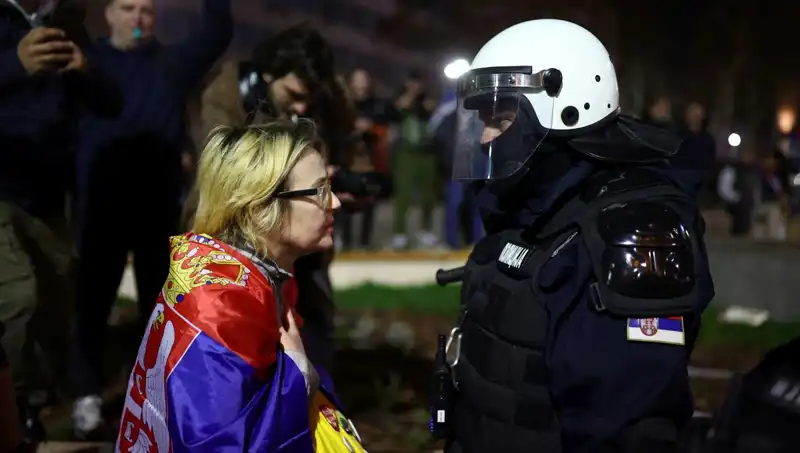 Sırbistan’da Protestolar: Yasaklı Sonik Silah Kullanımı ve AİHM Başvurusu