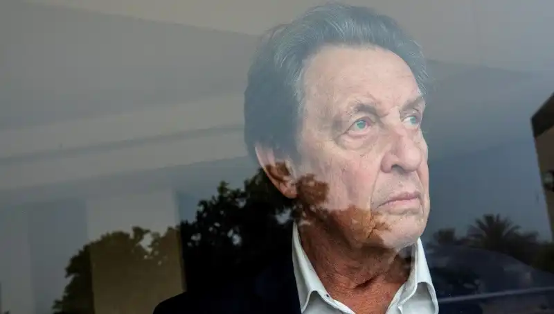 Elon Musk’ın Babası: “Kızımı Büyücülük İçin Kullanacaklardı” Dedi ve Cinayetleri Açıkladı