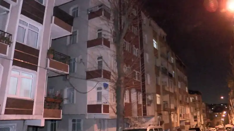 Yıkılma Tehlikesiyle Karşı Karşıya: Altı Katlı Apartmanda Kolon Sesleri!