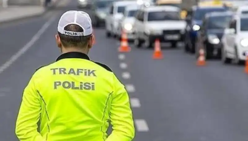 Cumartesi Günü İstanbul'da Trafik Felç Olacak: Kapatılacak Yollar ve Alternatif Rotalar
