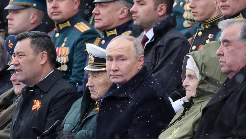 Rus Ordusu'nda Tarihi Büyüme: Putin'den Kritik Askeri Hamle