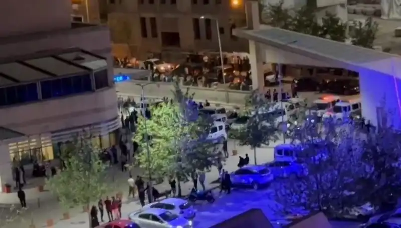 Halay Başındaki Kargaşa: Bıçaklama ve Şiddet Olayı