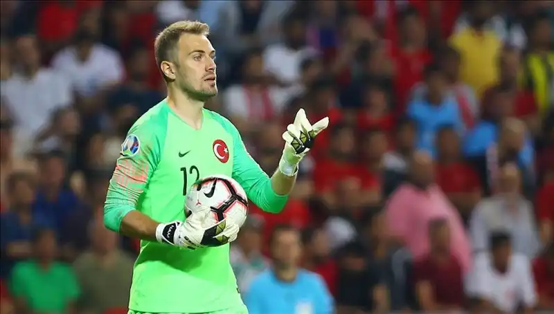 Mert Günok Futbola Veda Tarihini Açıkladı: Kaleci Sırlarını Paylaştı