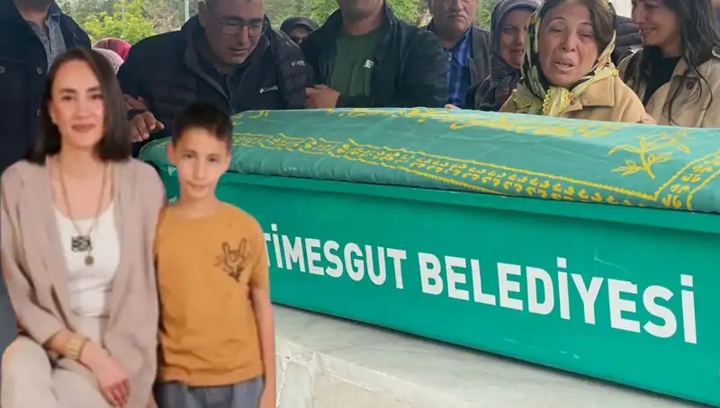 Merve Öğretmen ve Oğluna Duygu Dolu Veda Töreni: Annelik Acısı